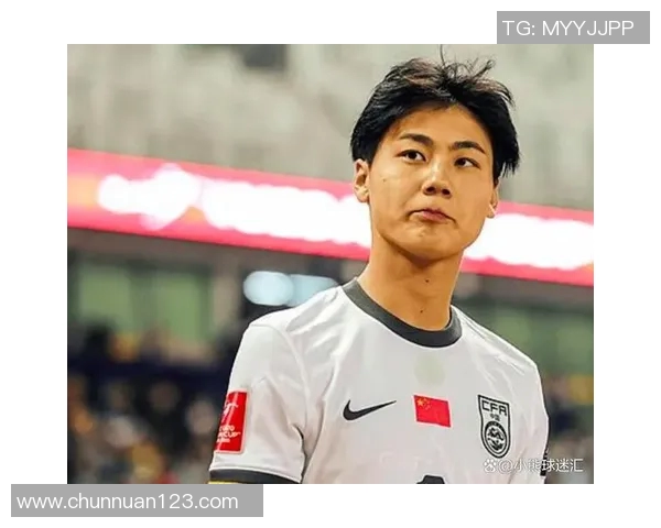 足球明星意外宣布退役引发球迷热议与媒体关注